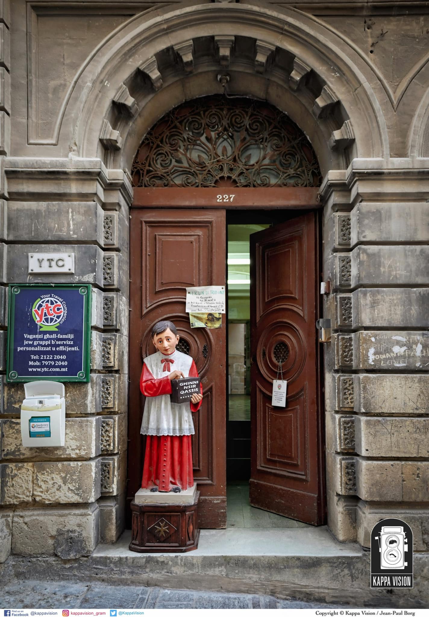 Kappa - What's the story behind this iconic statue of an altar boy with ...