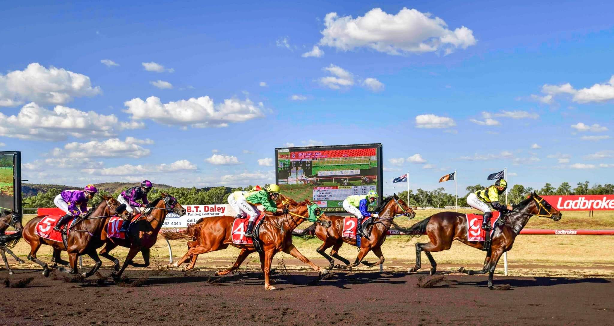 Come racing Sunday; 5 event card... - Alice Springs Turf Club