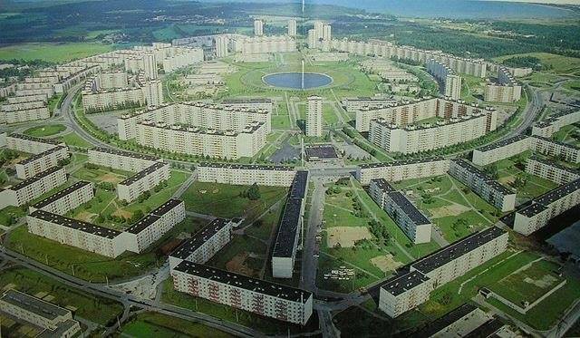 brut-v-ike-oism-e-microdistrict-tallinn-estonia-built-in-the-1970s