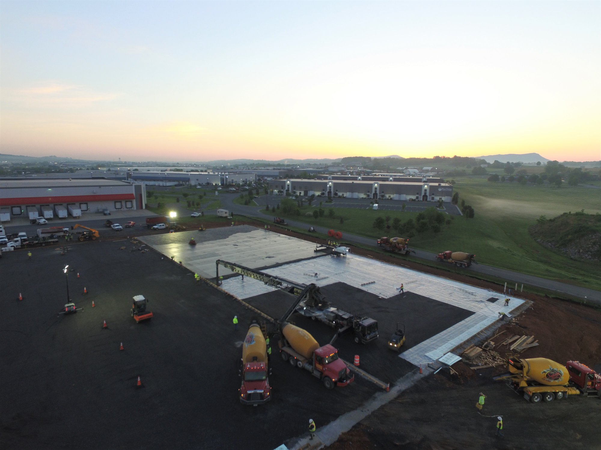 Procon Inc. - Slab on grade pour at a tilt-up warehouse in... | Facebook