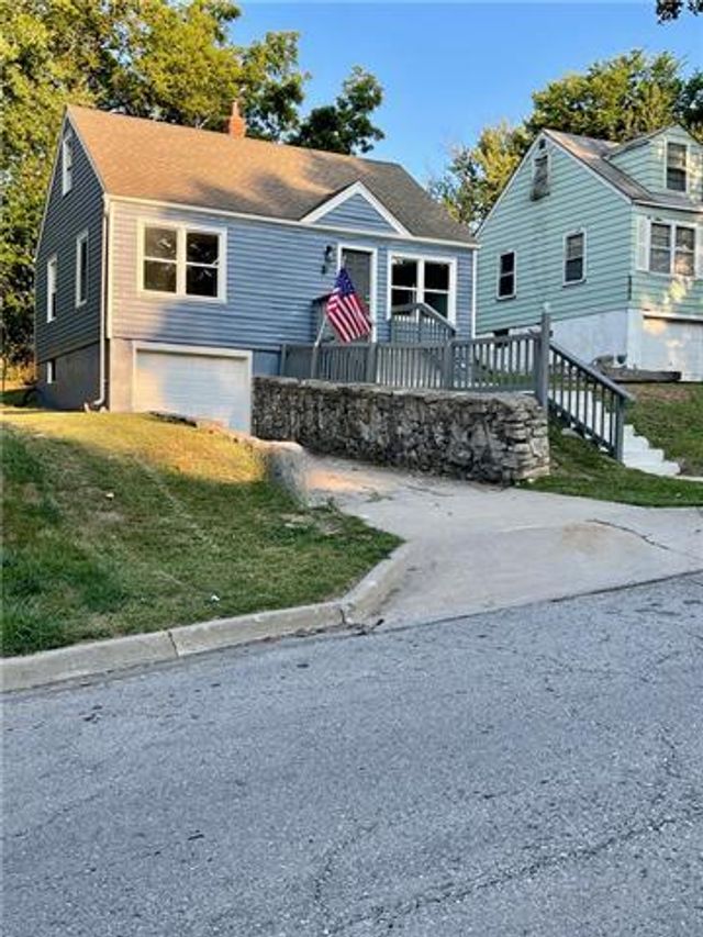 Are there any buyers looking for a 2/1 flip in KCK 66106?