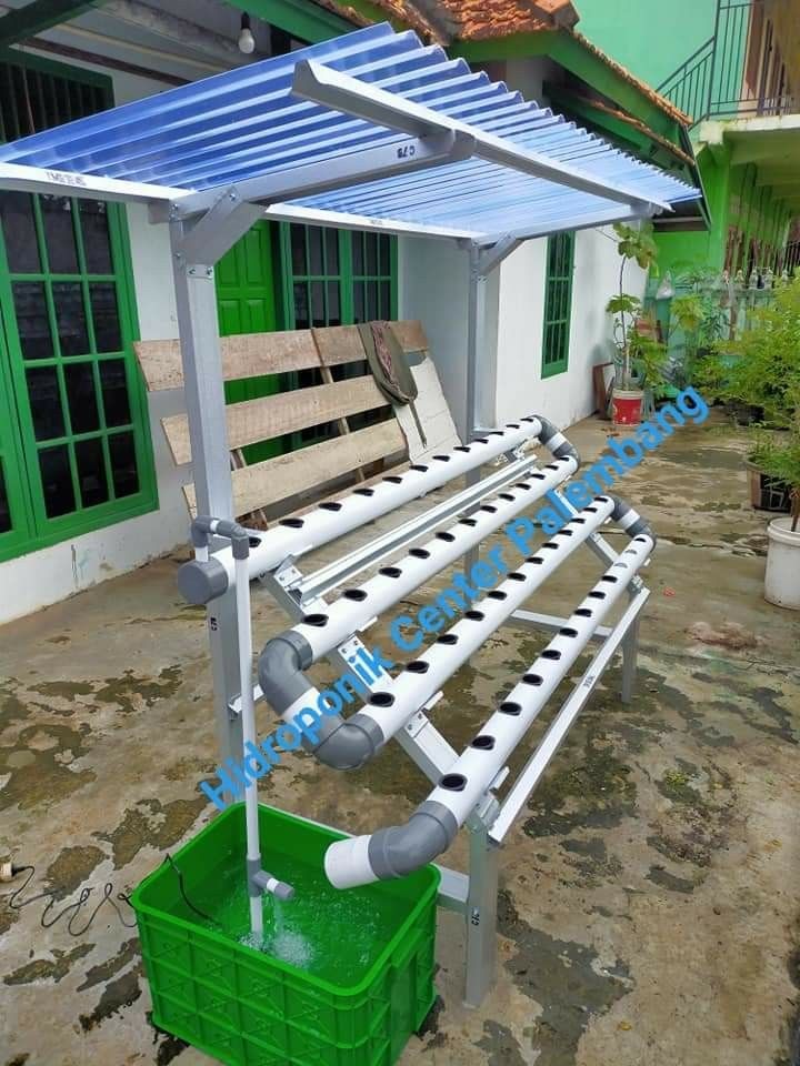 How its Works | a floating raft hydroponic system, a popular method for ...