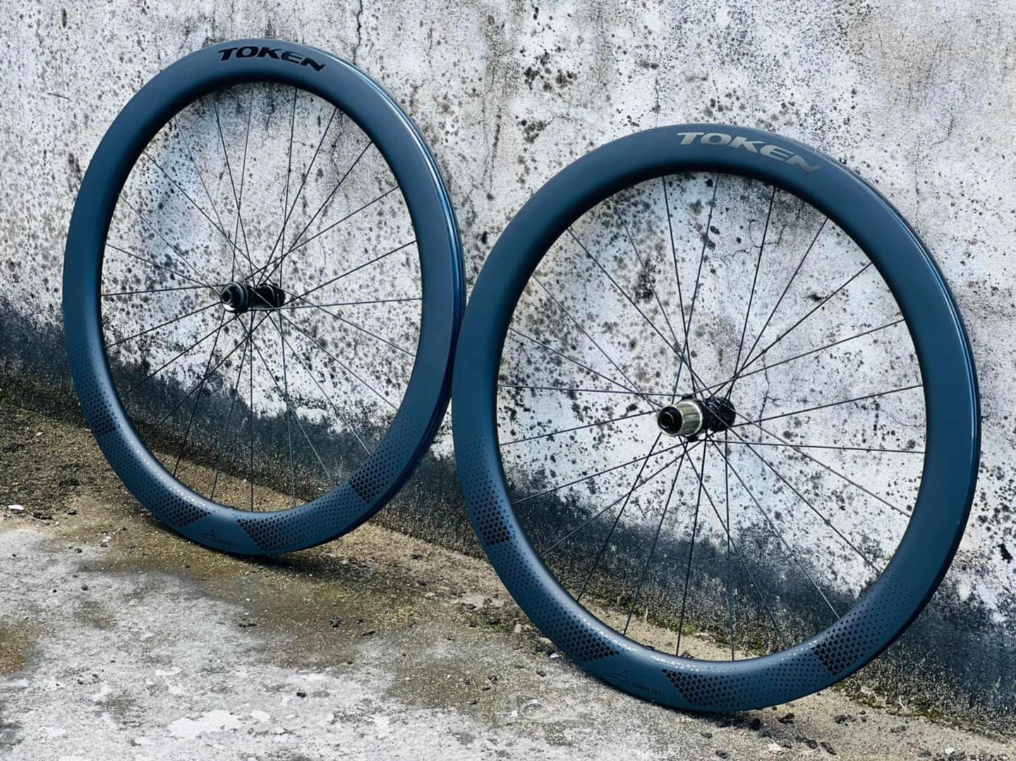 LYON BIKES SHOP - New!! New pattern disc wheels‼️ TOKEN... | Facebook