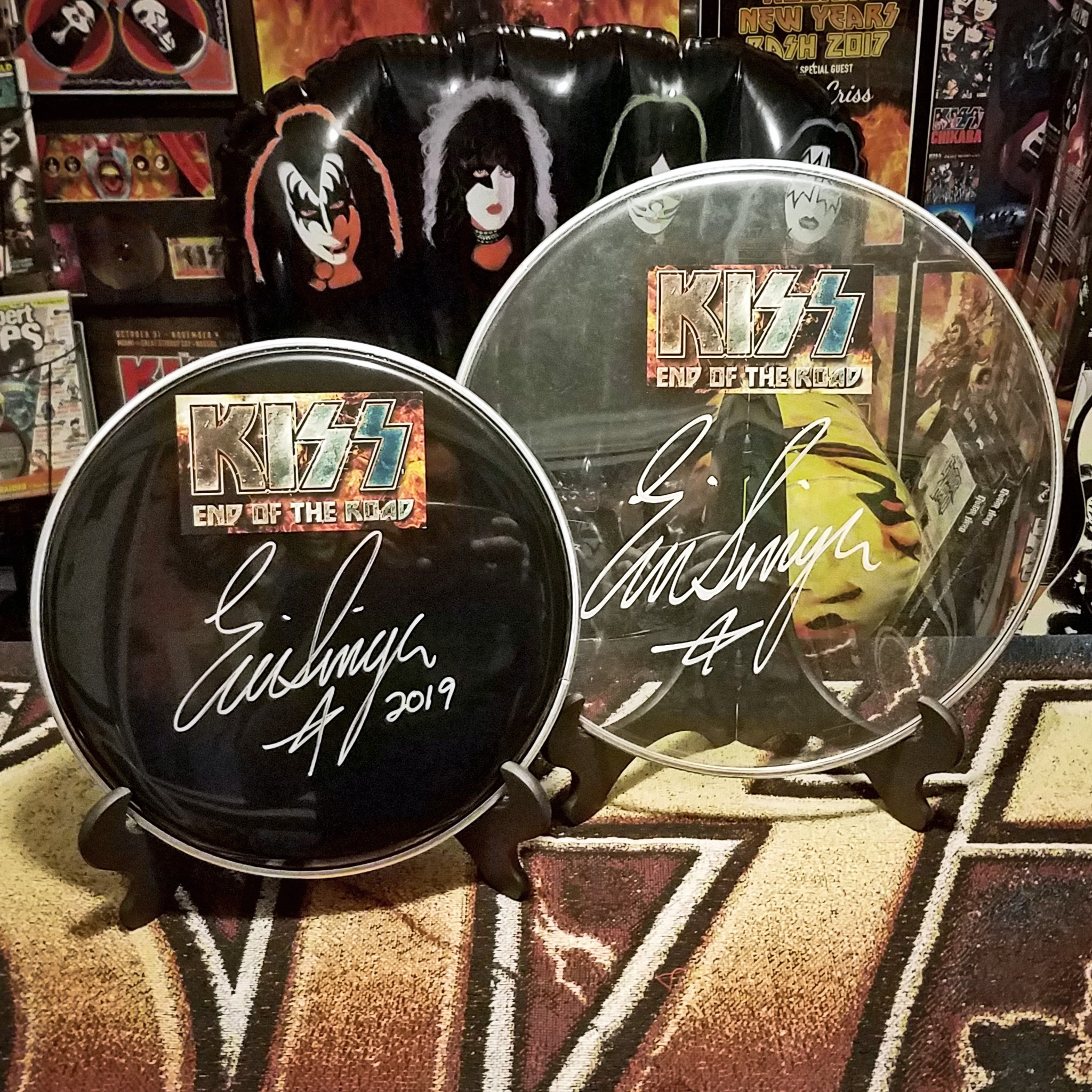 KISS autographed Eric Singer drum heads review