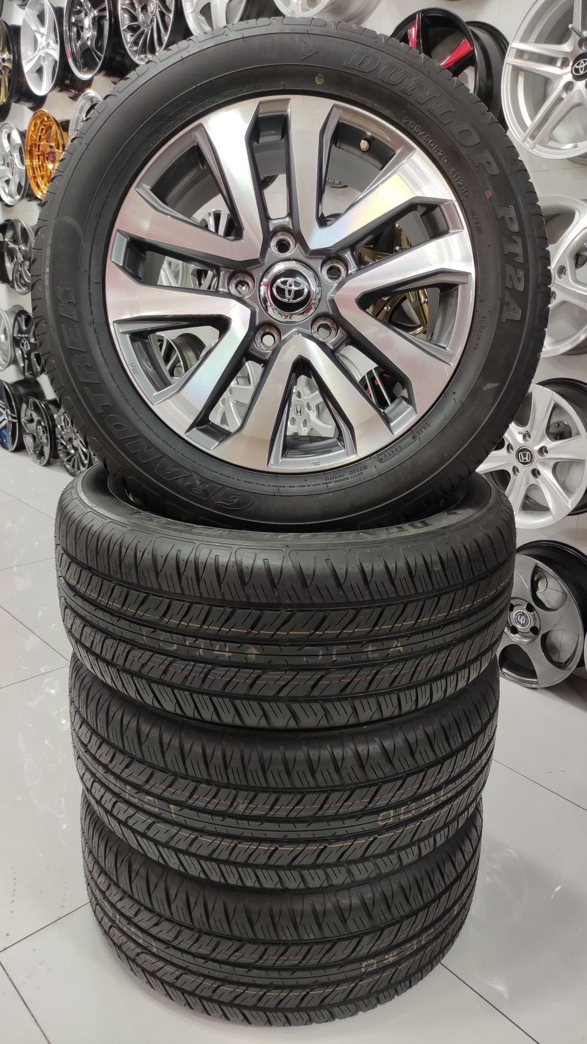 ノン Toyota Land cruiser Geniune Set Available 20
