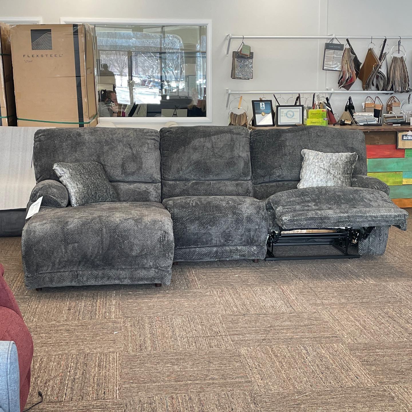 Sofas and Sectionals Retail Outlet | Post Falls ID