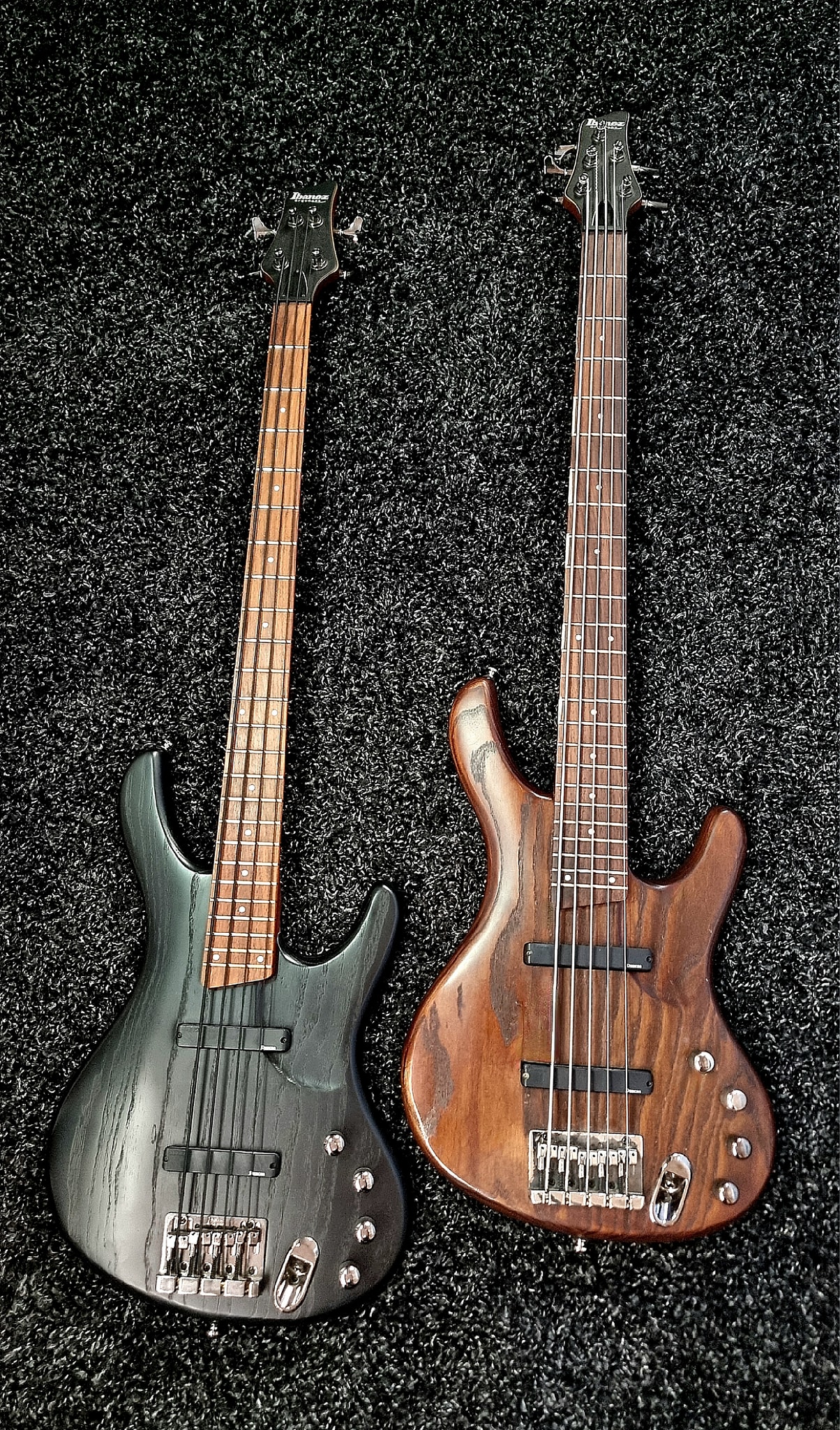 Hello :) Here are two of my basses. Ibanez EDB 550 and Ibanez EDB