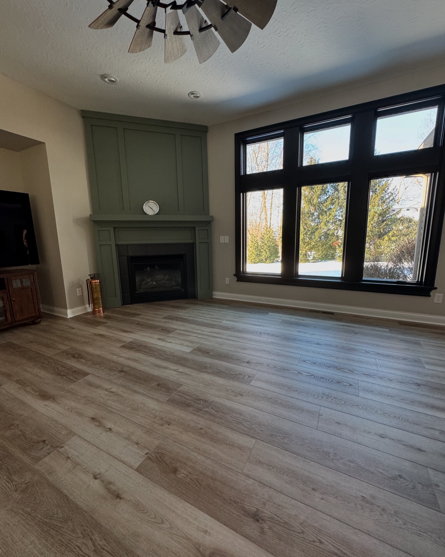 Lynsay’s Interiors, Floors & More | Centerville OH