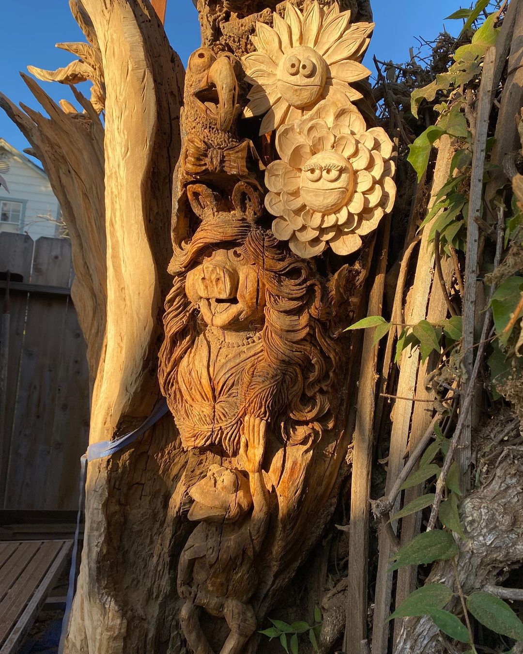 Schaaf Tools - The Muppets Tree by @dalton_carving 🌲 What...