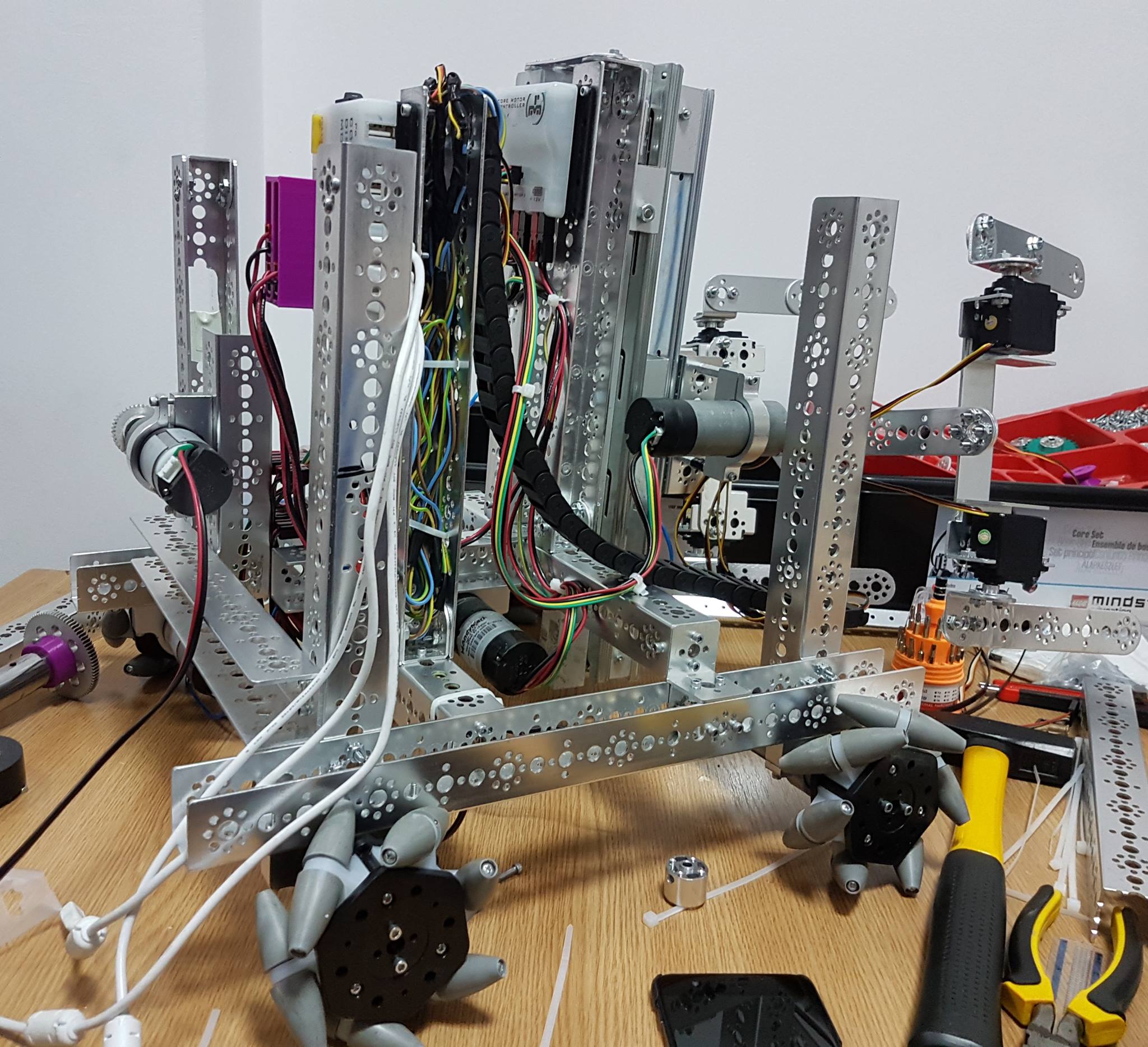 DAM Robotics