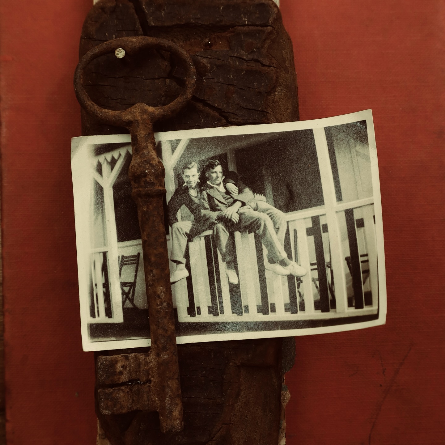 jack ravi - found photos art & mixed media storytelling