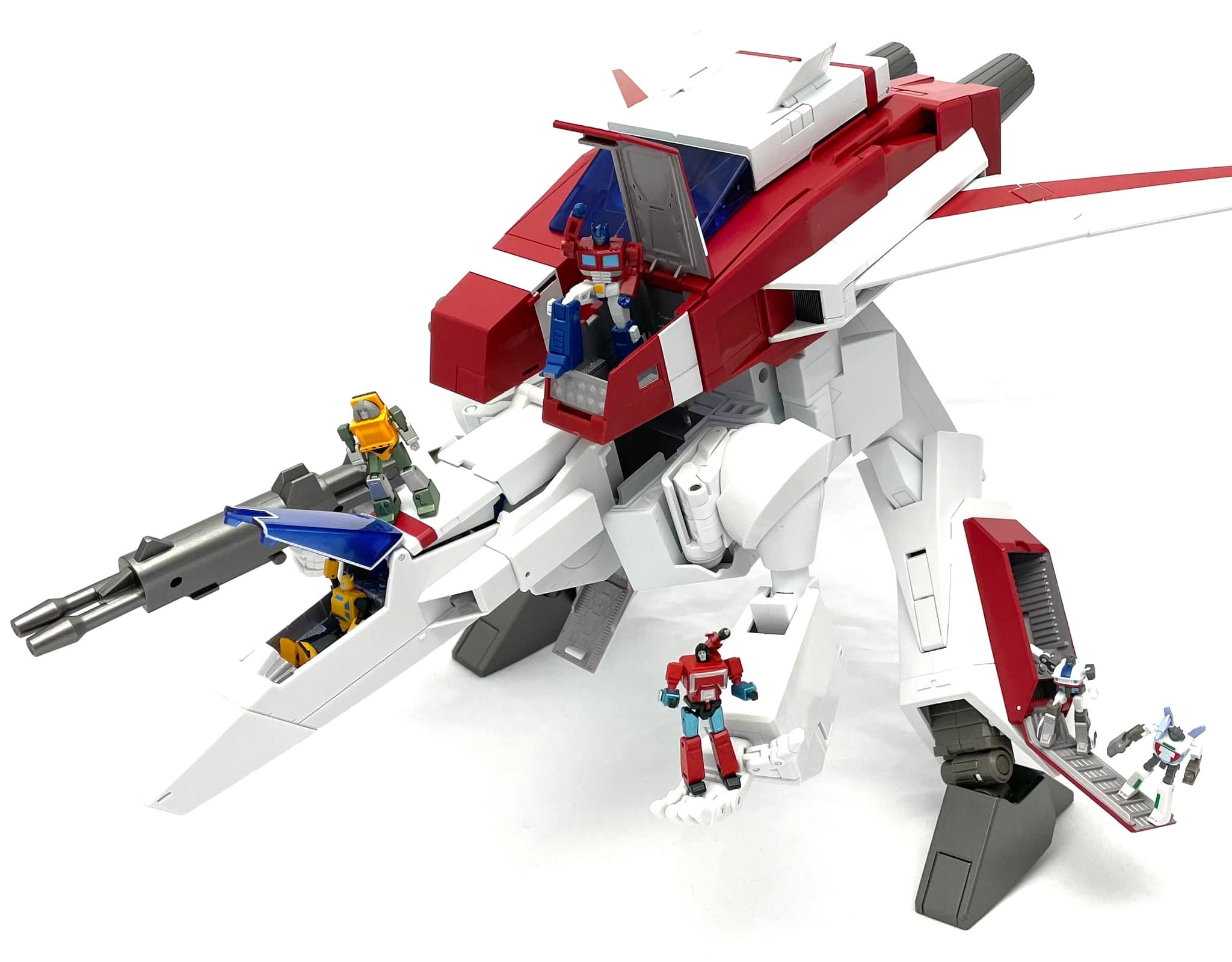 MP-57 Macross Mode: Takara surprised us with this bonus