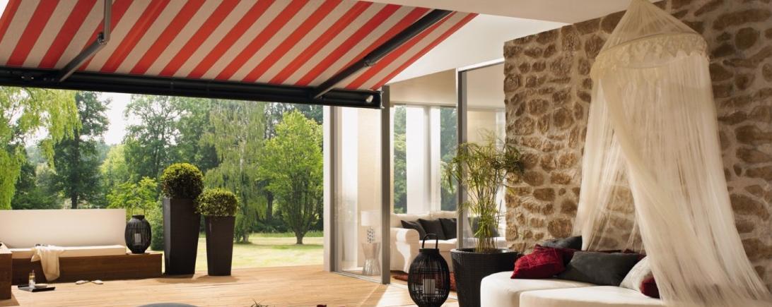 www.jawoll.de markisen Jawoll Markise, Gelenkarmmarkise 500x300 cm, Markisenstoff grün-braun (Profilfarbe: Weiß) Sonnenschutz mit Markisenkrubel, Schattenspender, Sonnensegel, UV- beständig & Wasserabweisend Klappenfarbe:1. Anker Streifen STUMPF SONNENSCHUTZTECHNIK GMBH - Partytime
