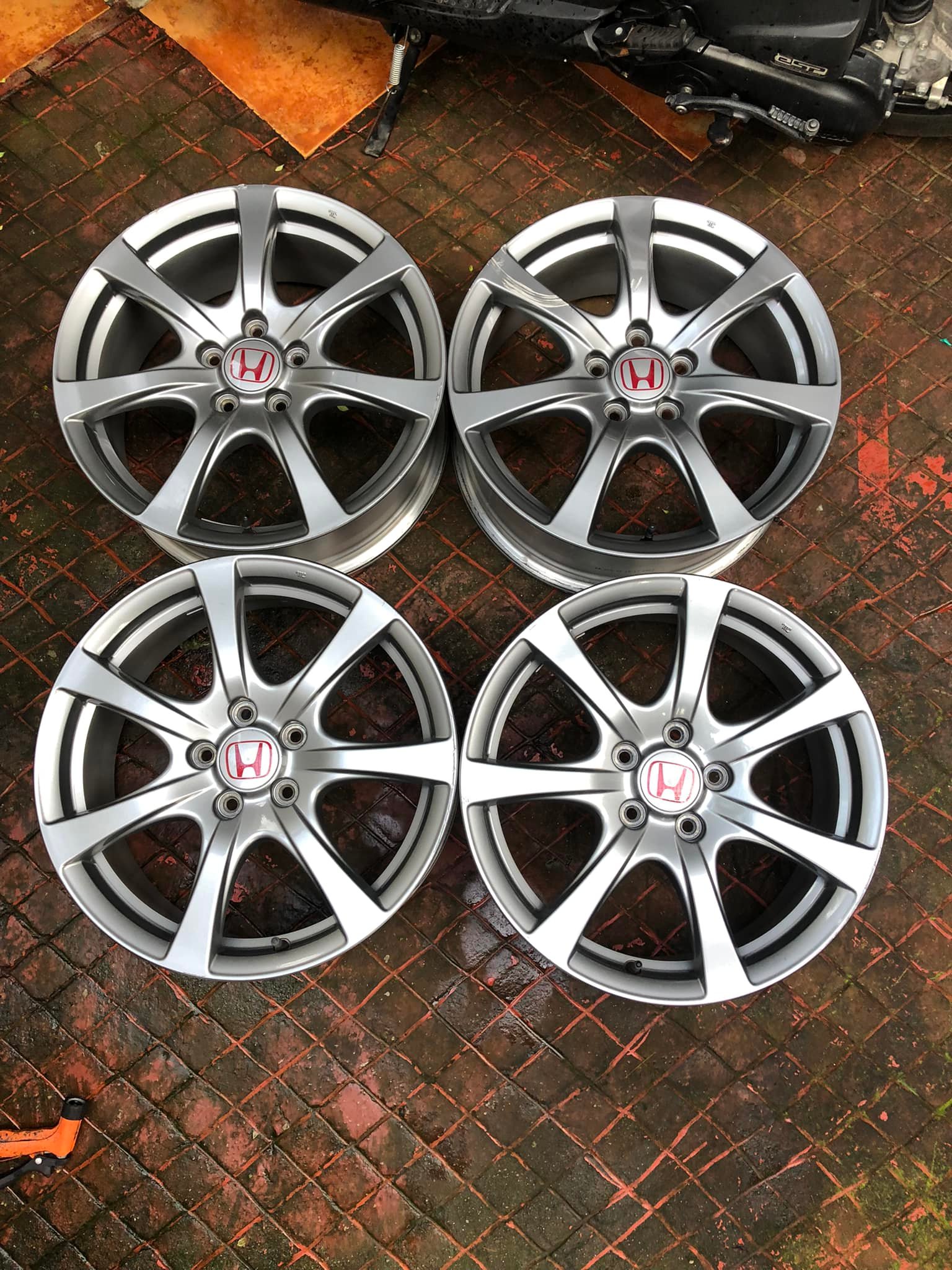 Wheel Republic - 🔴 For Sale 🔴 18s Enkei FD2R mags 🇯🇵... | Facebook