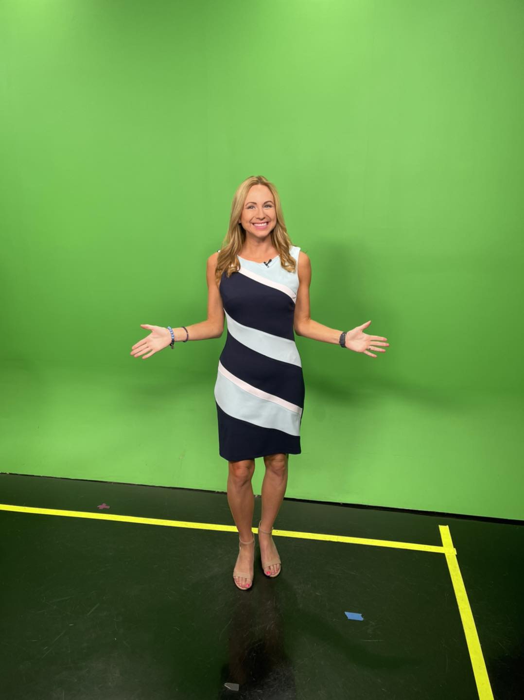 titans jersey dress Did you notice my tonight? Let's go Tennessee Titans! #titanup 🏈 💙💪 1=handle1=Nightstand=richmond-ridged-2-drawer-bedside-table-sage-green