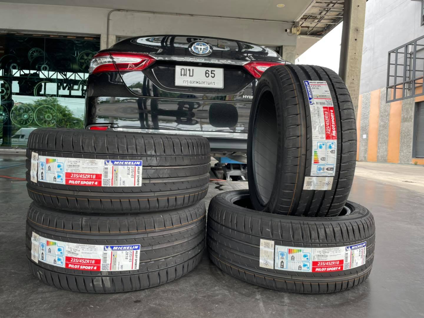 #Michelin PS4 235-45-18 ดอกสปอร์ตรีดน้ำดี เกาะถนนเยี่ยม... - Moosabb ...