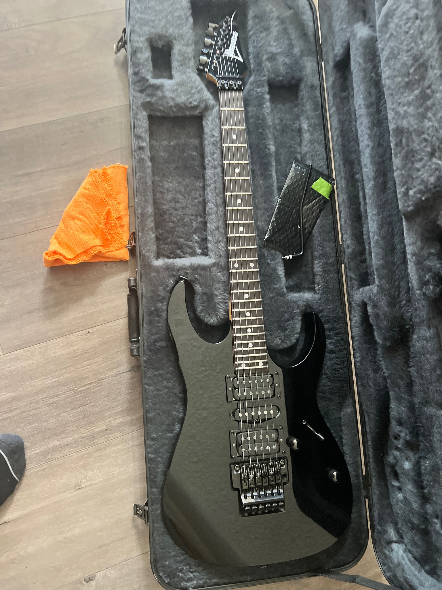 My 1989 Ibanez rg570 just arrived its in amazing shape!