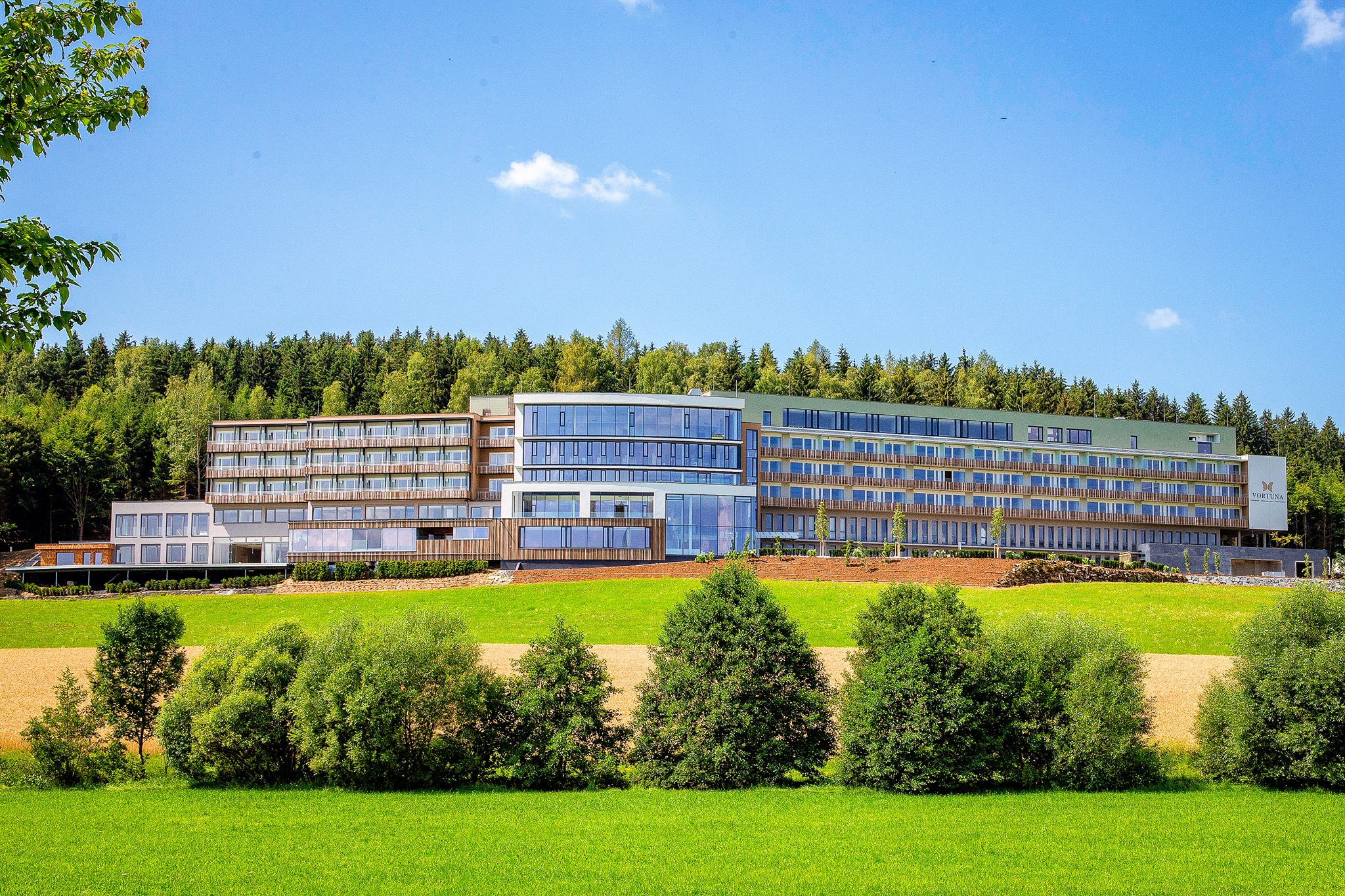 GUUTE - ️‍🩹 Sicherheit im Notfall: Neue „Defis“ in Bad Leonfelden und ...