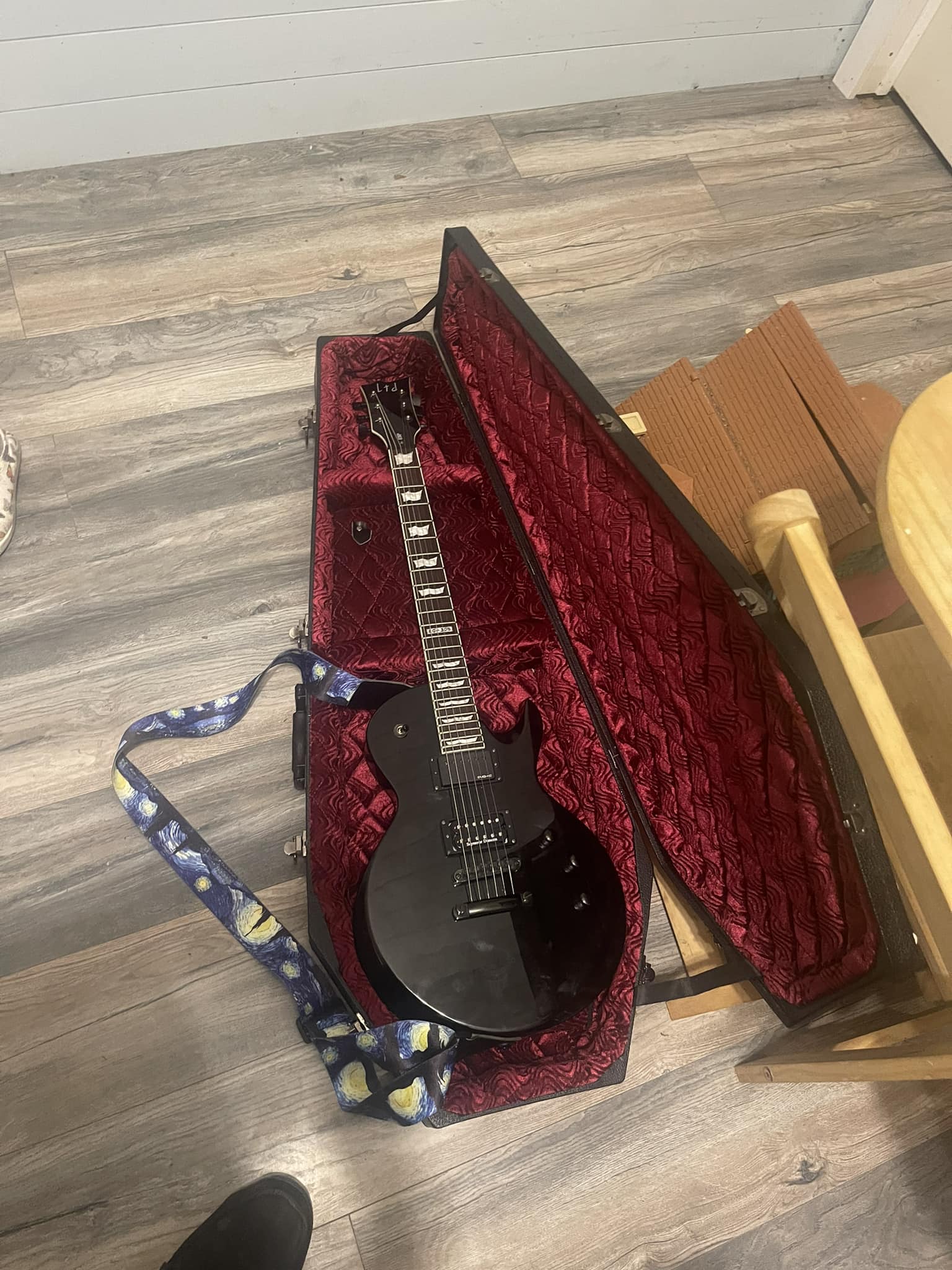 Any experience with the LTD EC-300 guitar?