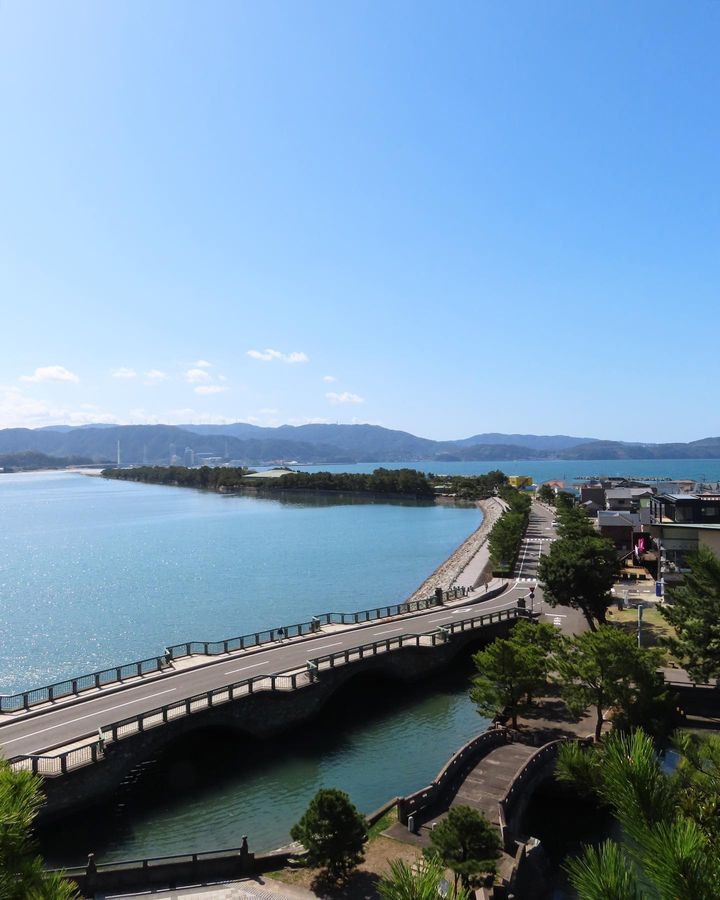 和歌山県観光連盟 - 多くの美しい景色を見ることができる、和歌浦🌊写真に写るのは、不老橋🎌 📷：@hiroki.1984 📍：和歌山市近郊 ...