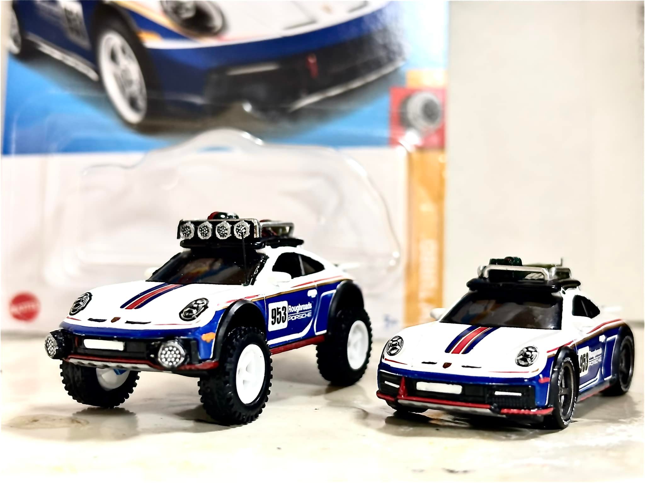 Hot Wheels Elite64 1/64 Porsche 928 Safari #07 Arancione - 2024