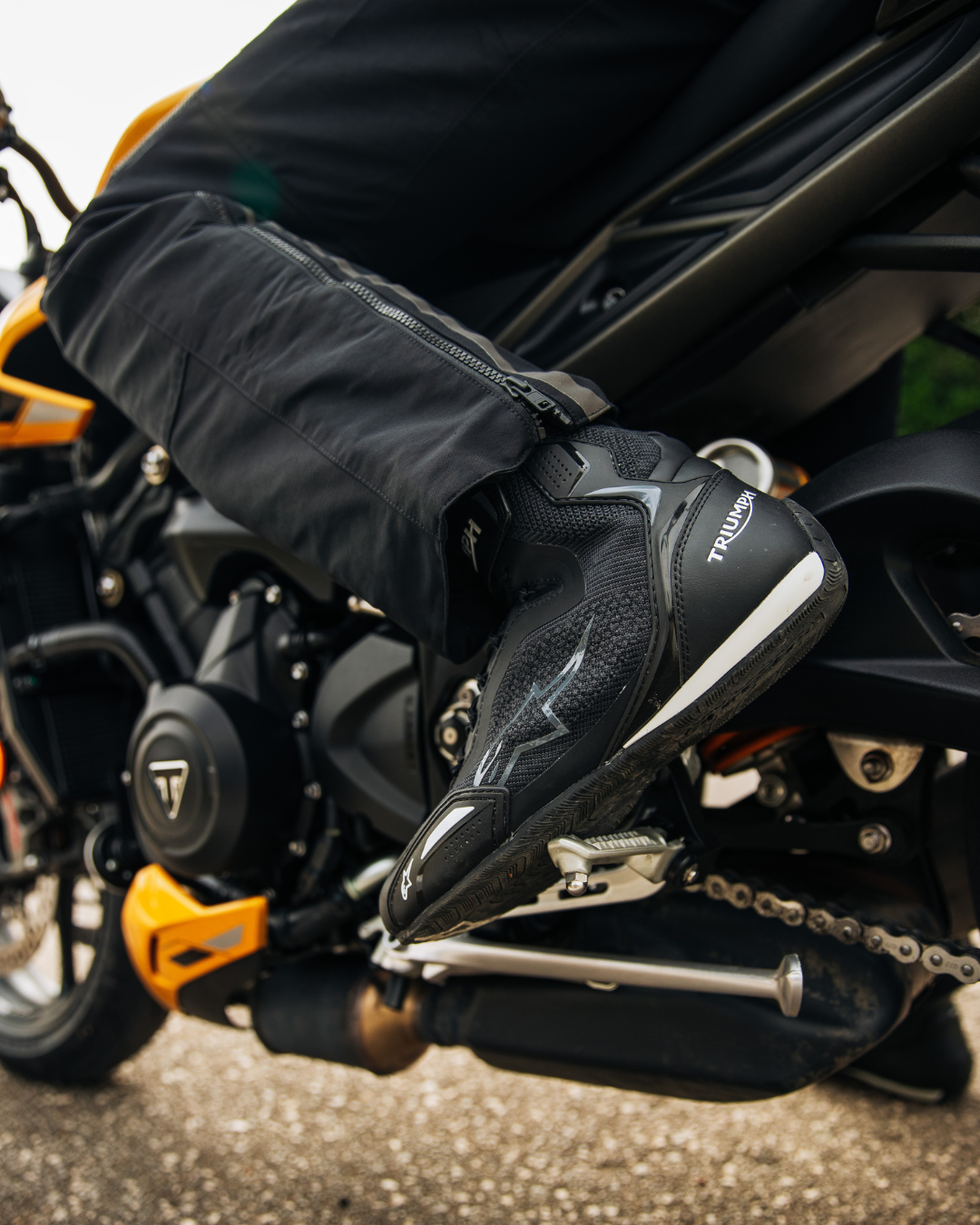 TRIUMPH X ALPINESTARS® - FASTER-3 RIDEKNIT SHOE Featuring new