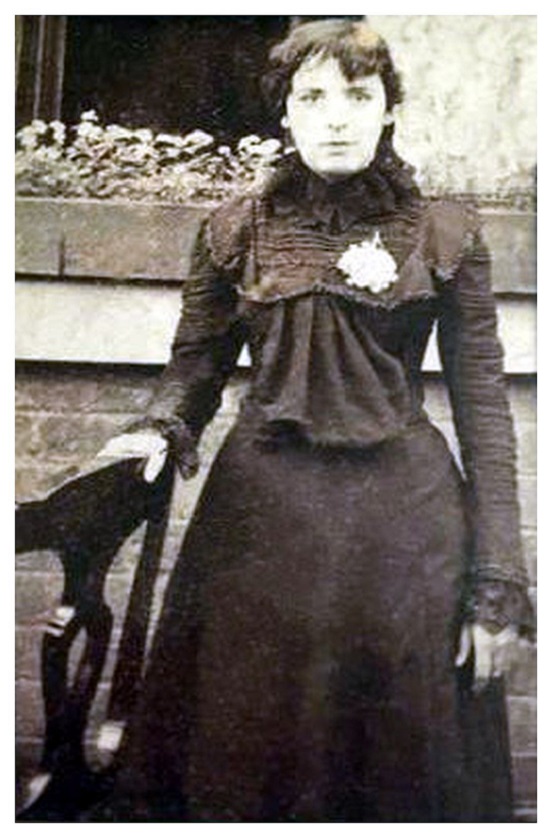 Stainforth - Michael Leonard writes: Stainforth lady 1900. This lady is ...