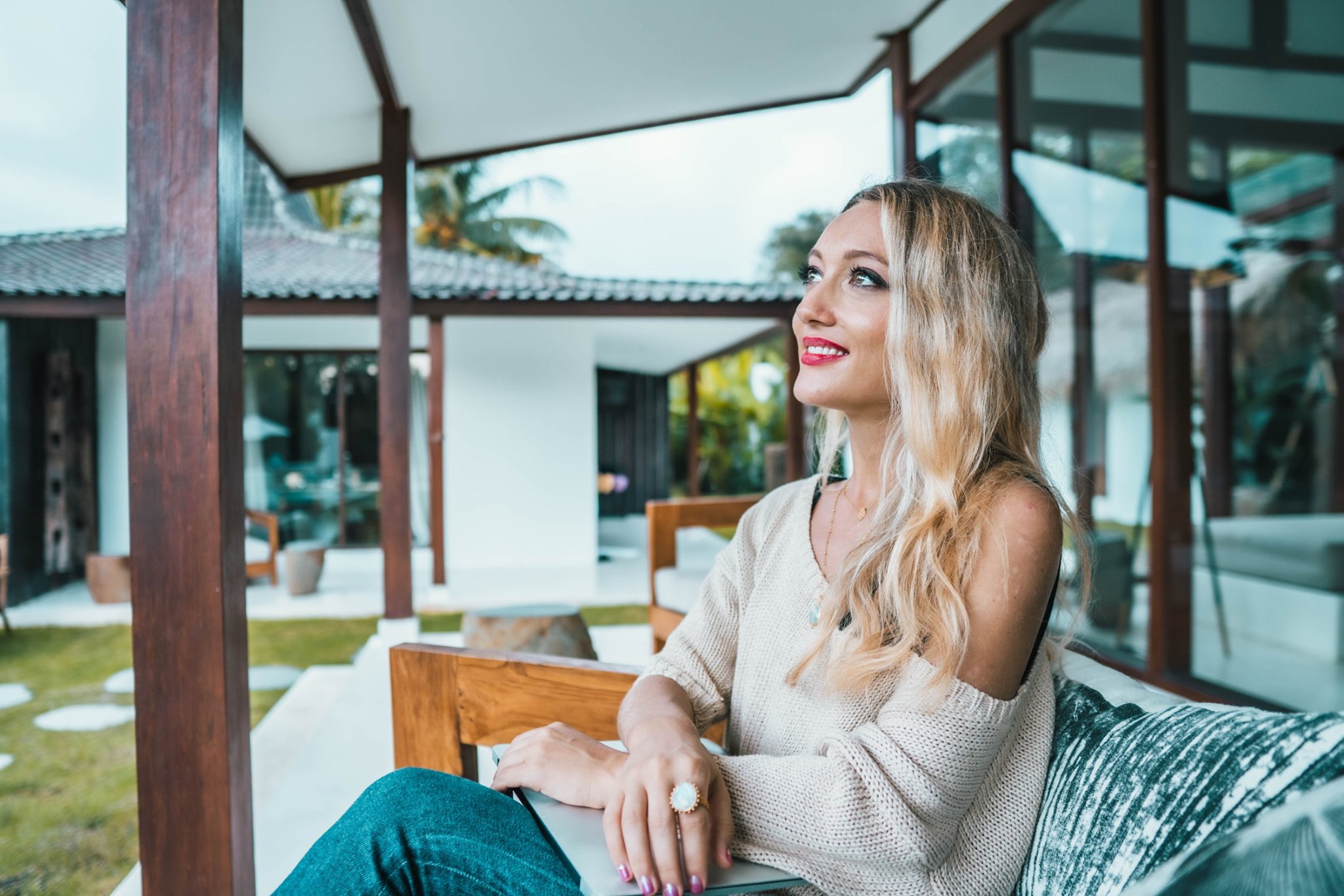 Elaina Ray - Are you a mission-driven entrepreneur who has... | Facebook