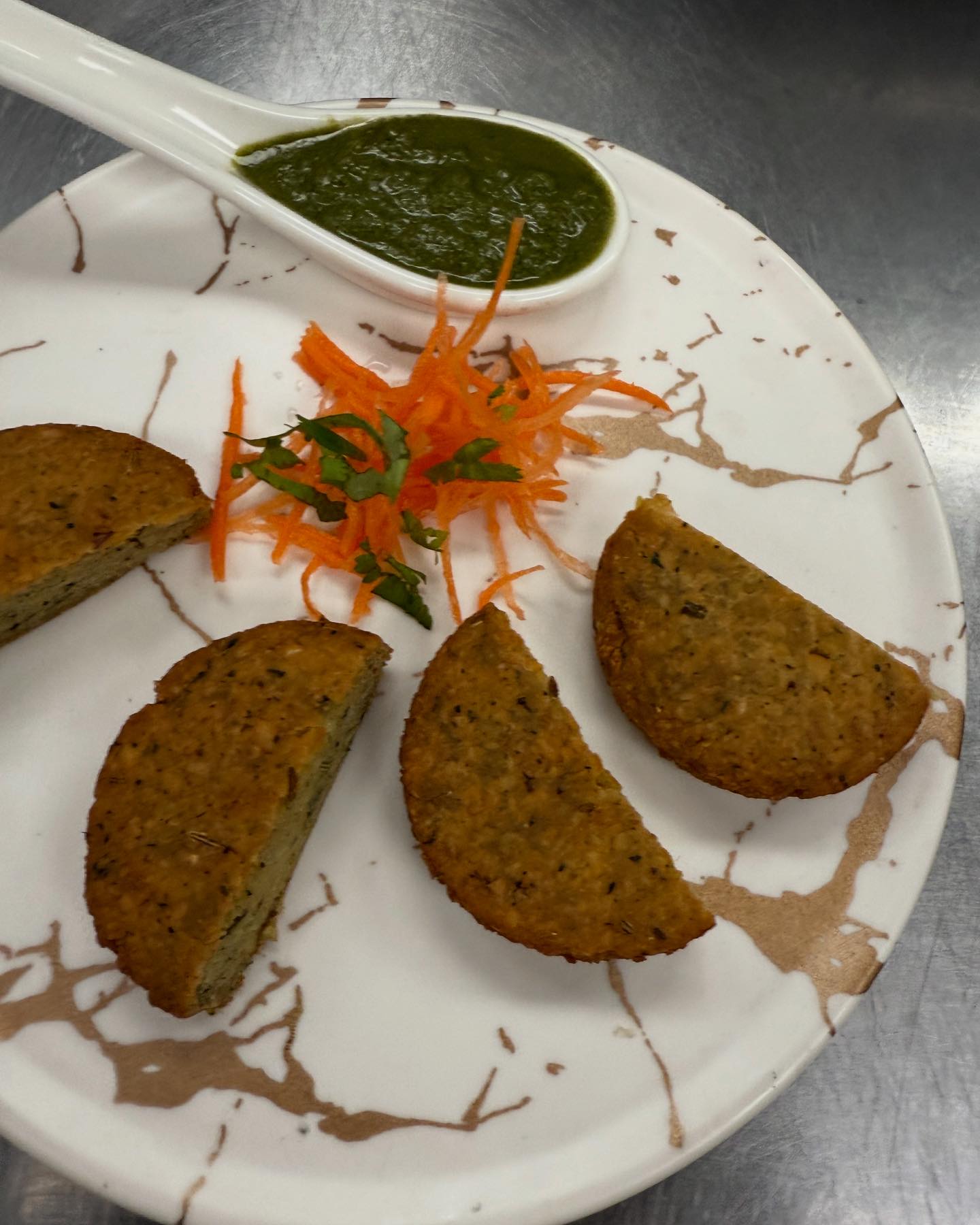 RAAHI Modern Indian Kitchen & Bar | Toronto ON