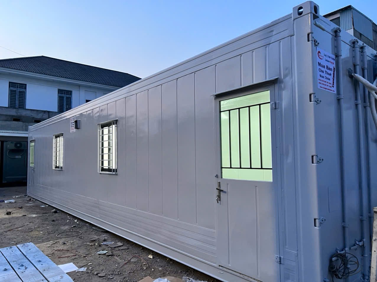 Rồng Đỏ Container