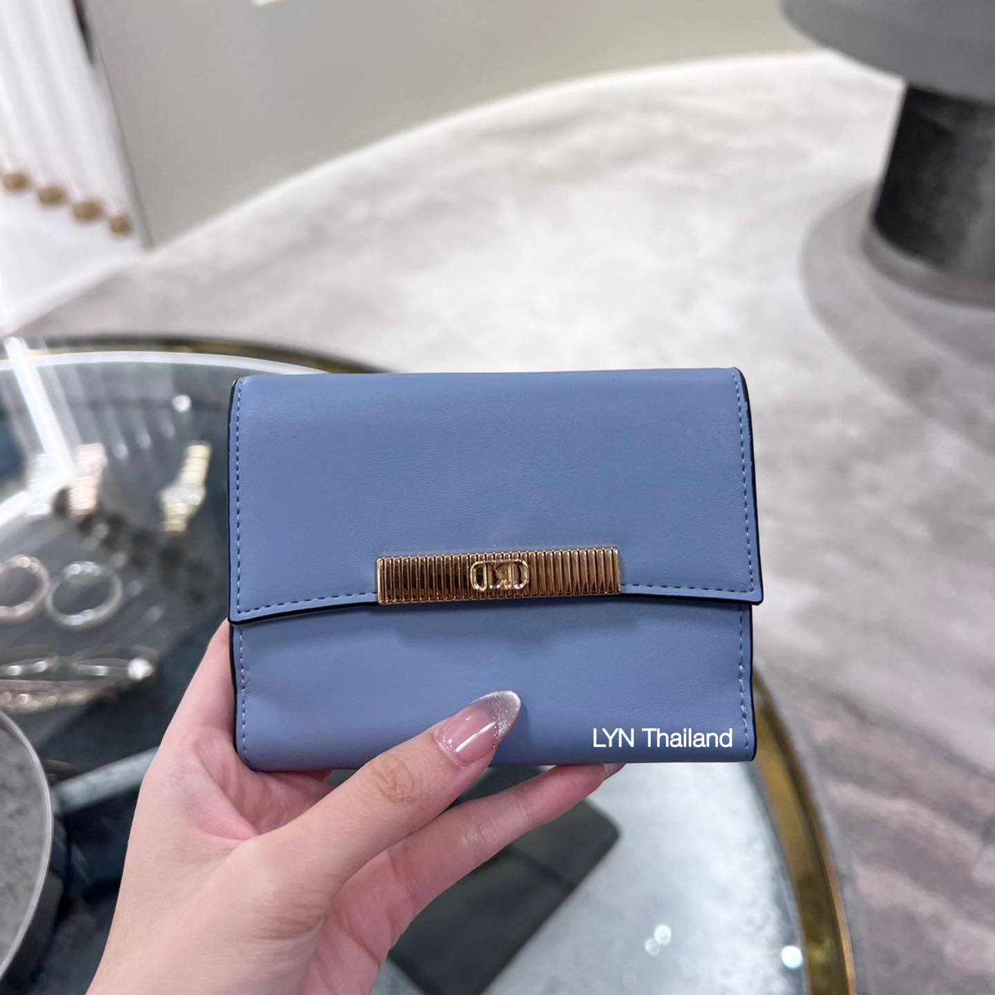 LYN Thailand - #กระเป๋าสตางค์LYN รุ่น Intra Short Wallet...