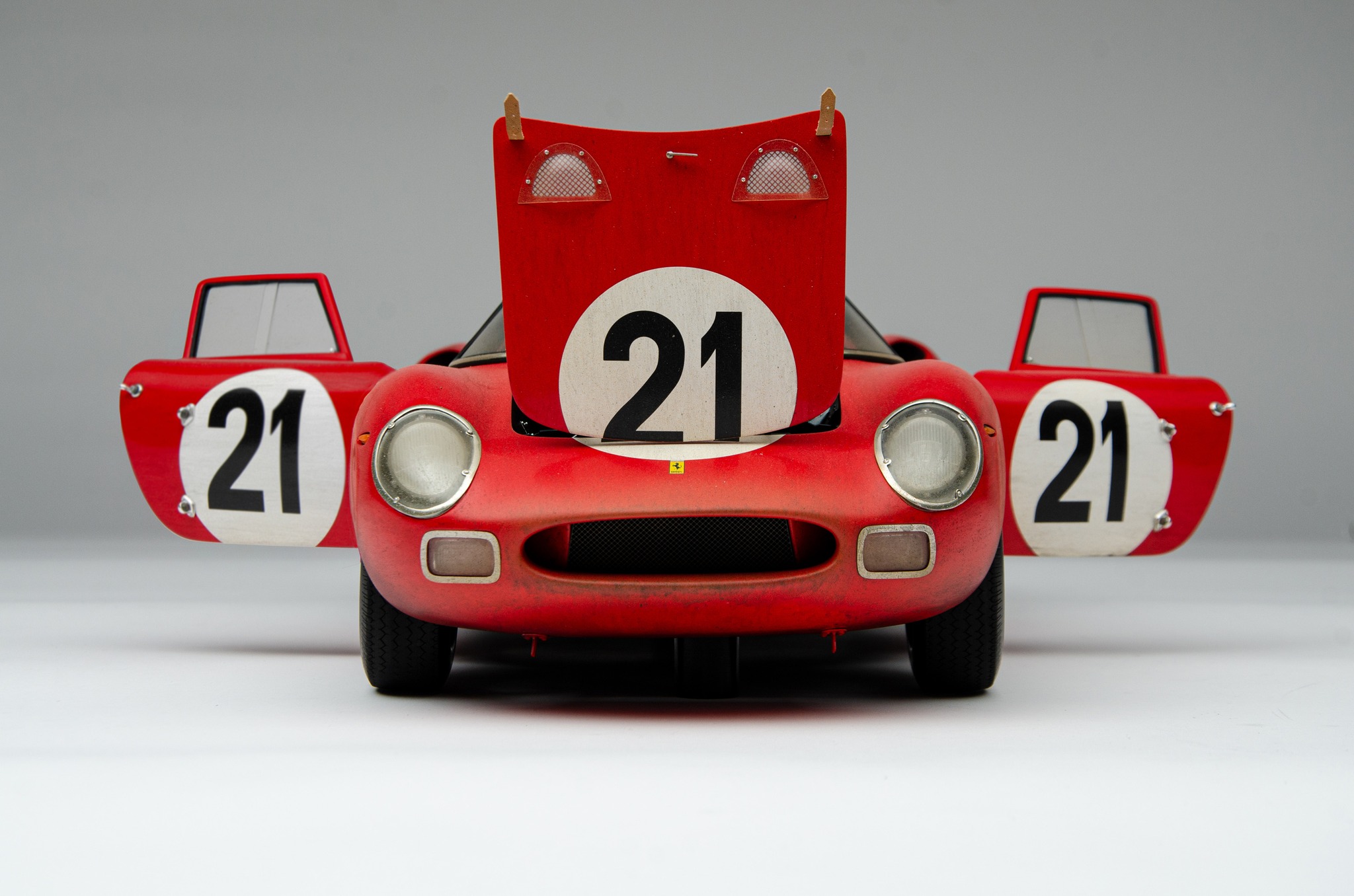 BACK IN STOCK: Ferrari 250 LM at 1:18 scale Our most recent batch