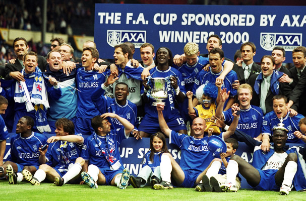 ２０００年　ビンテージ　チェルシーFC FAカップ優勝記念額 On this day: 2000 - Chelsea won the last FA Cup final at the old