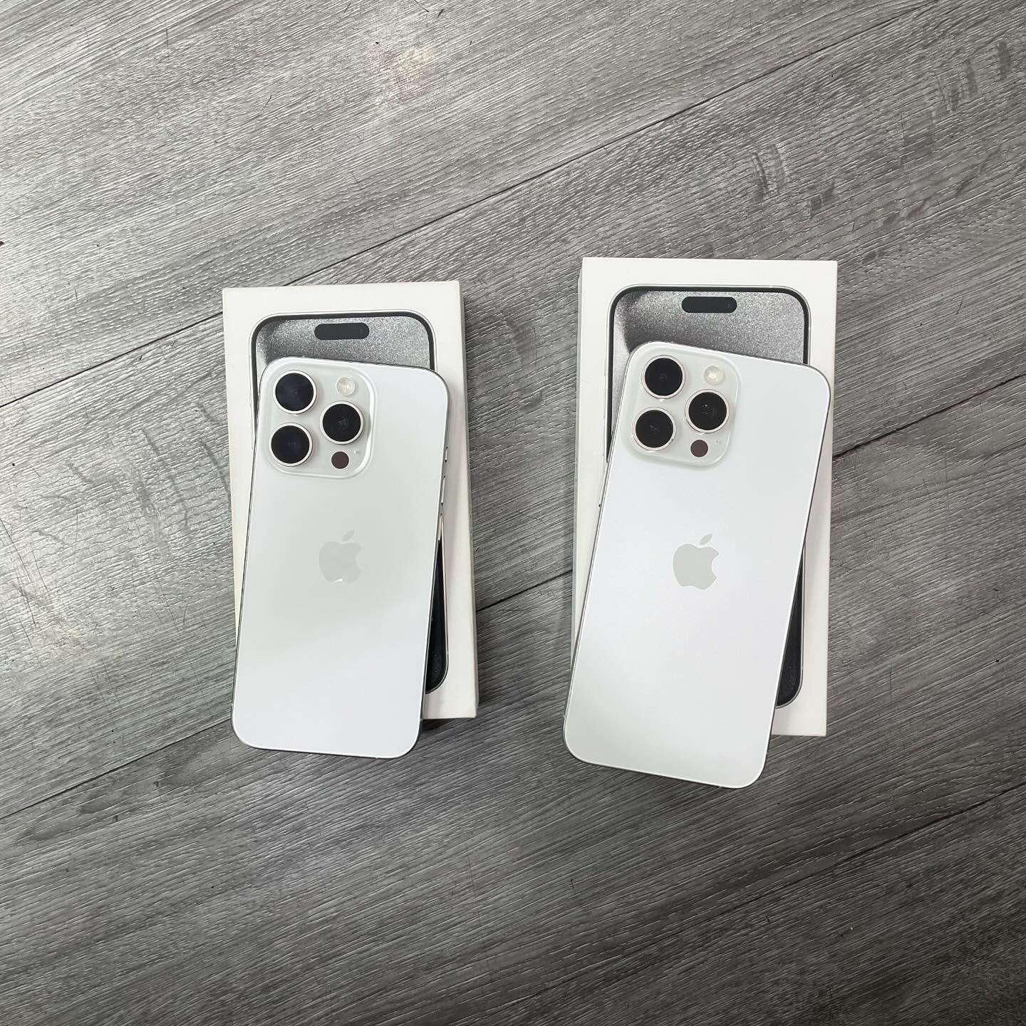 Slightly Used iPhone 15 Pro (White Titanium) 128gb iPhone 15 Pro 