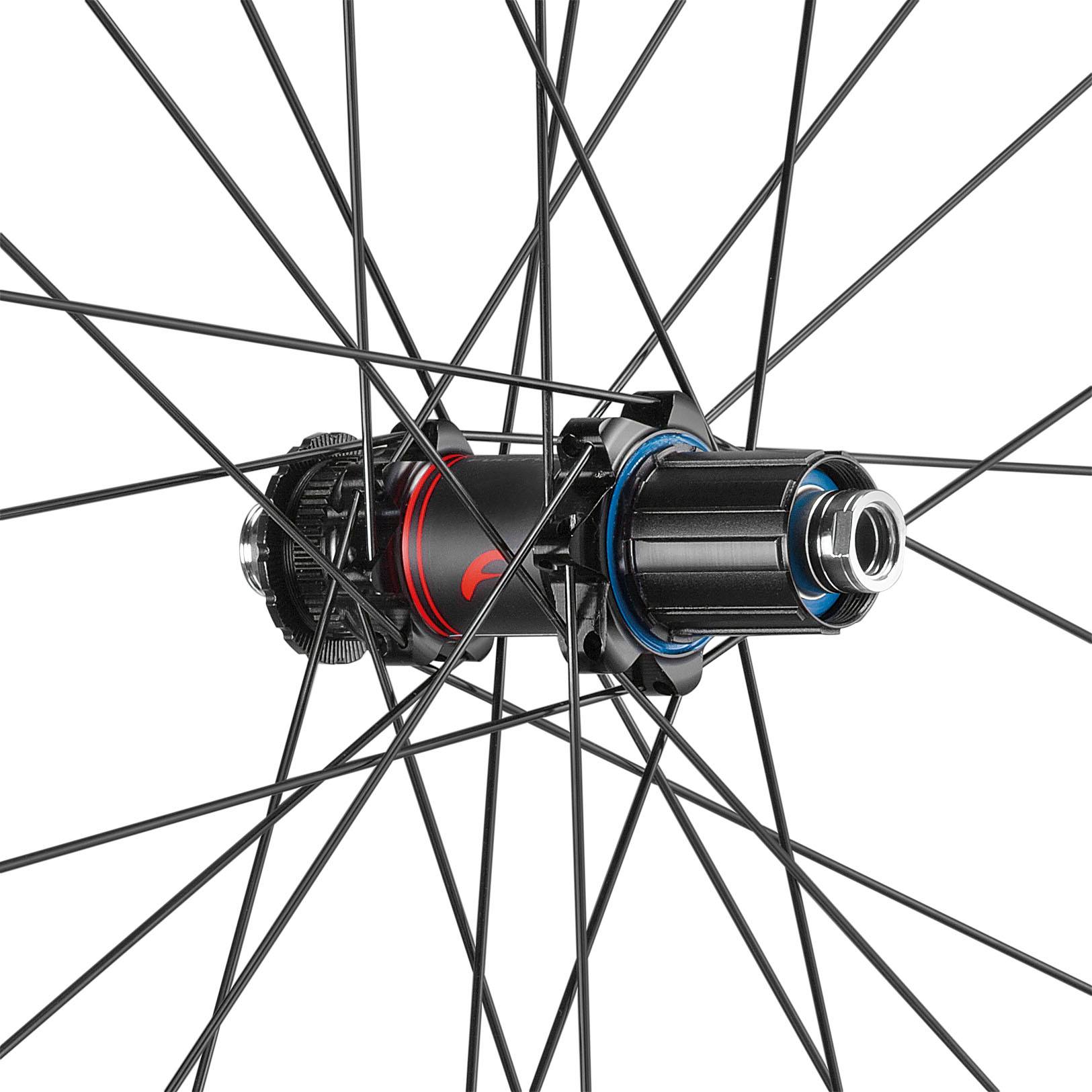 What are the differences between Fulcrum Red Wind 50 XLR and