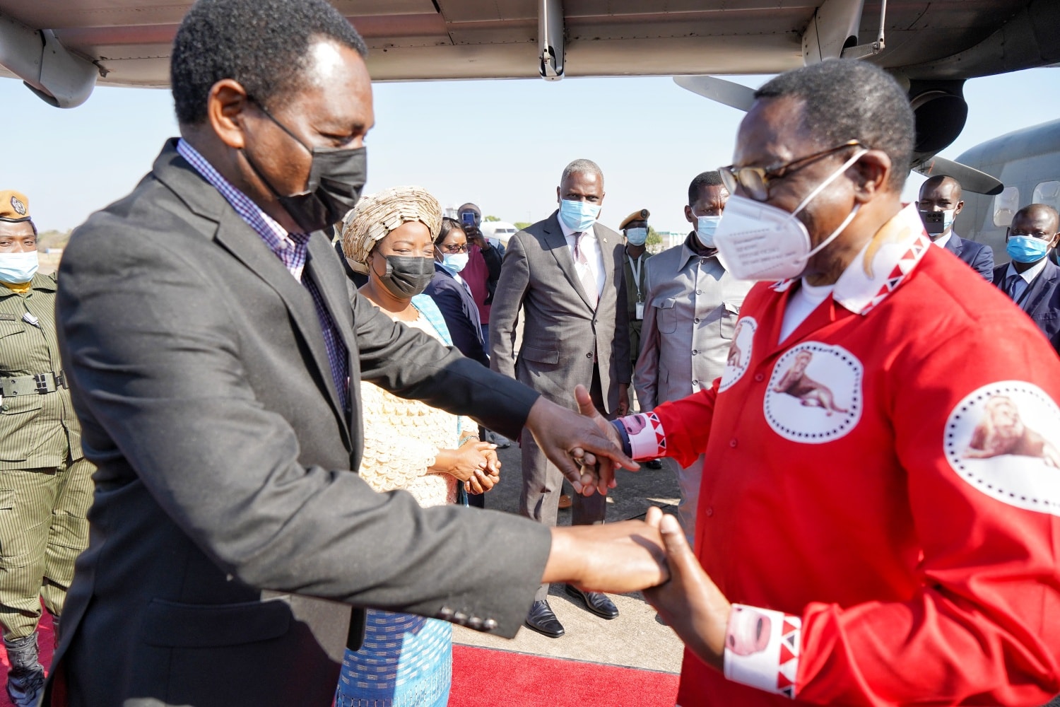 ZNBC - By Ruth Chayinda President HAKAINDE HICHILEMA and his Malawian ...