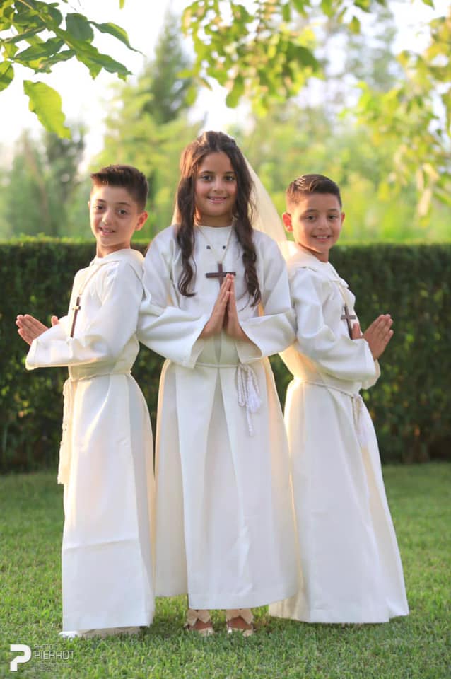 قربانة مباركة 😇; مريلين، مارك،... - Scouts Maronites Rachiine | Facebook