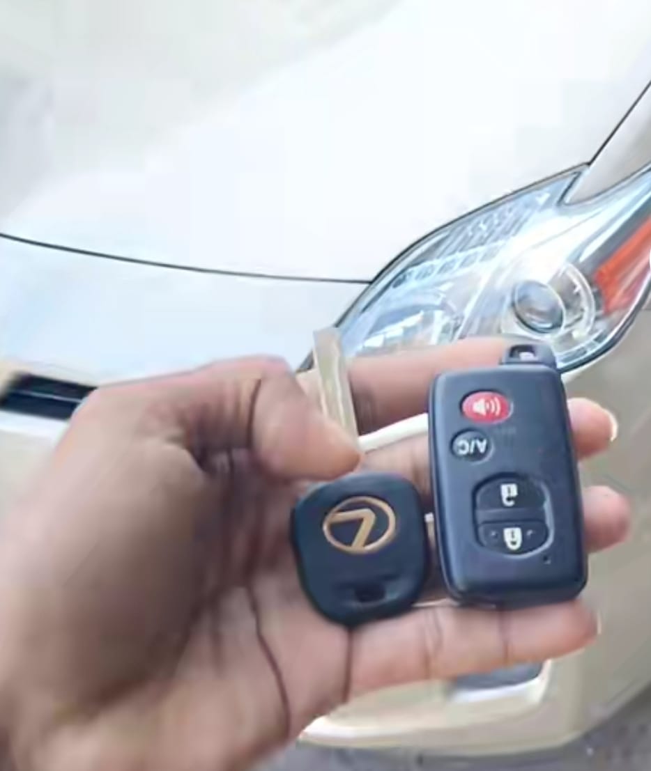 Replacement Prox Keyless Entry Remote Fob – Toyota Smart Key HYQ14ACX (Uncut Blade)