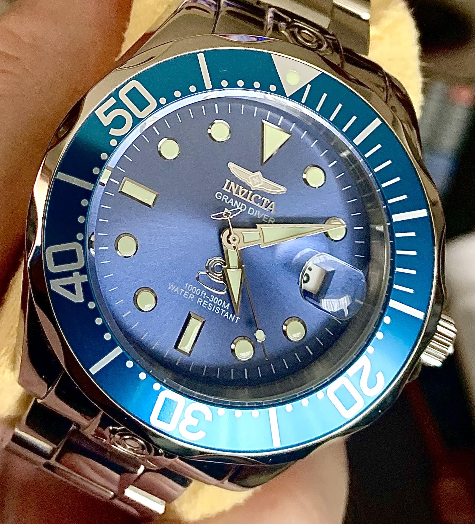 The Invicta Grand Diver NH34 GMT Automatic is a masterpiece of 