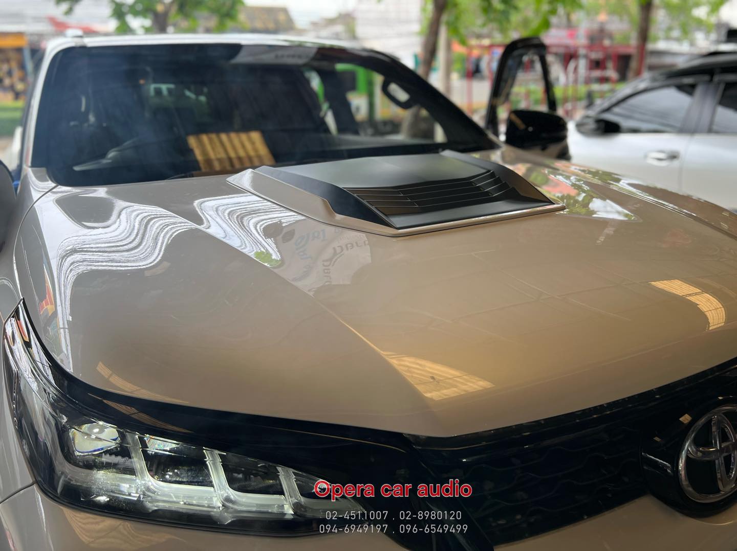 Opera car audio - ชุดแต่ง Legender และ ยางปูพื้น ViP... | Facebook