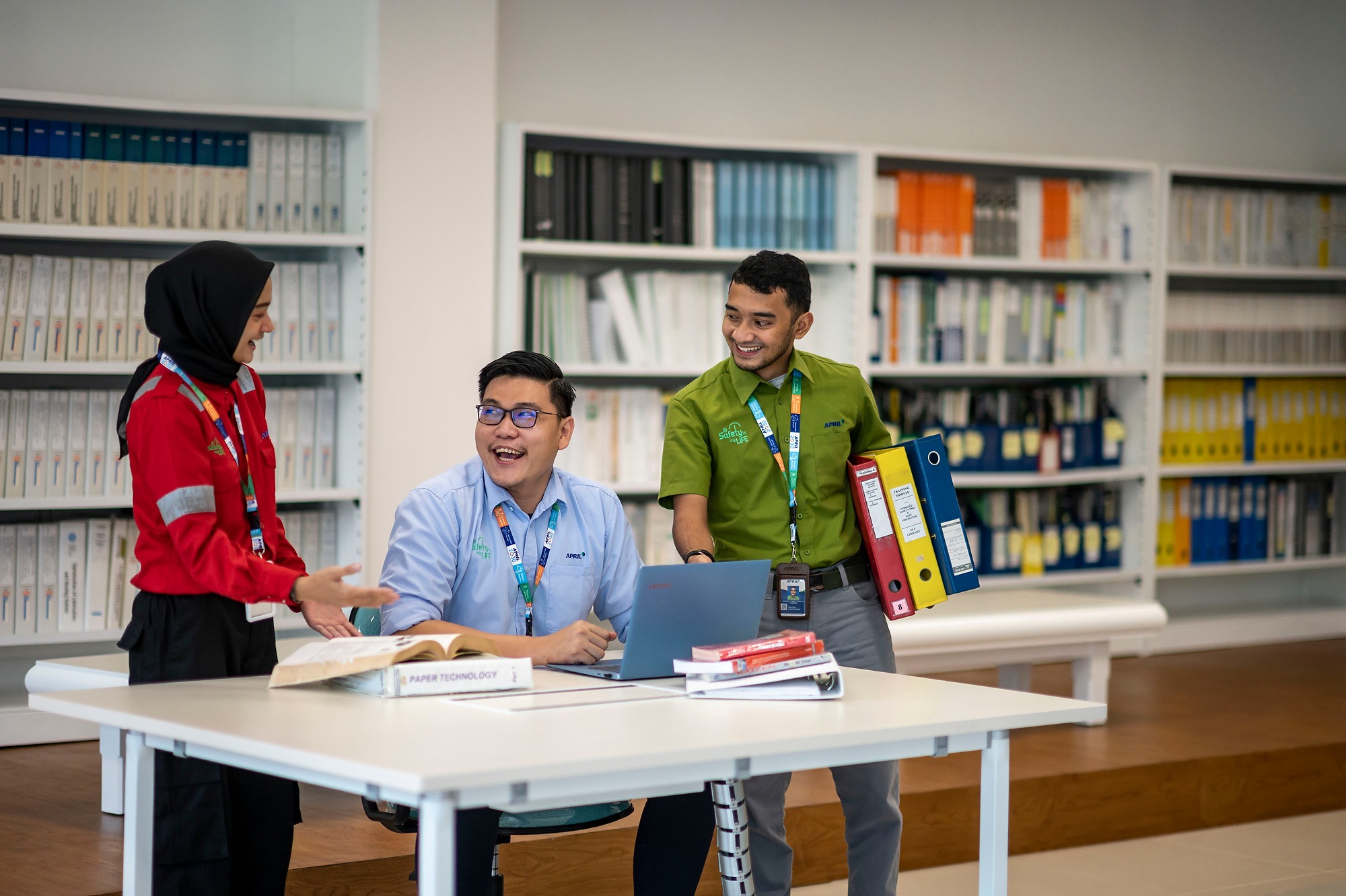 Sahabat PT RAPP - 📚🎉 Selamat Hari Buku dan Perpustakaan...