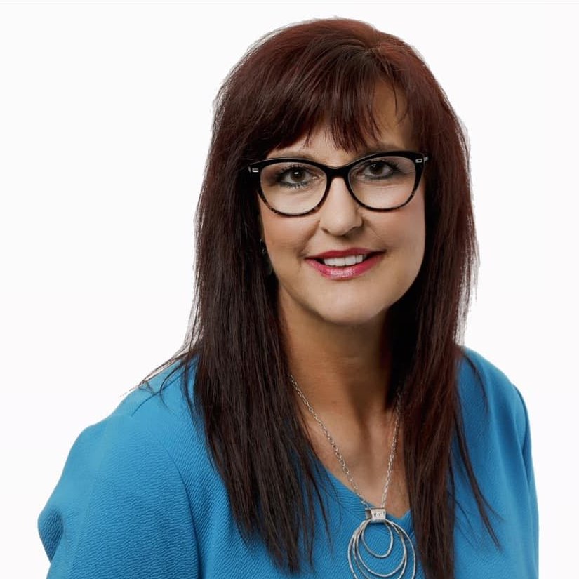 Vicki Salono - Senior Escrow Officer | Gilbert AZ
