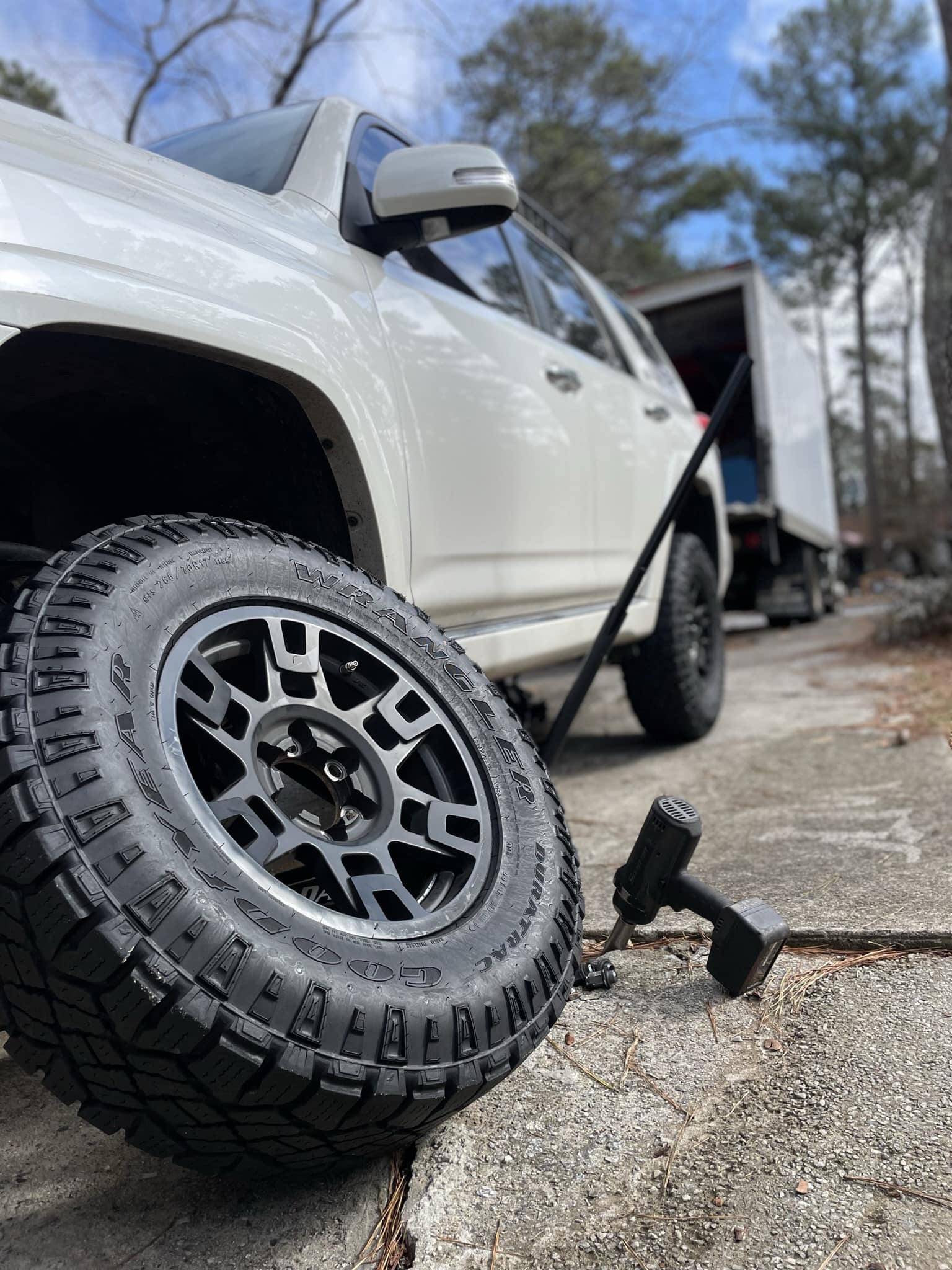 Treadline Mobile Tire Shop