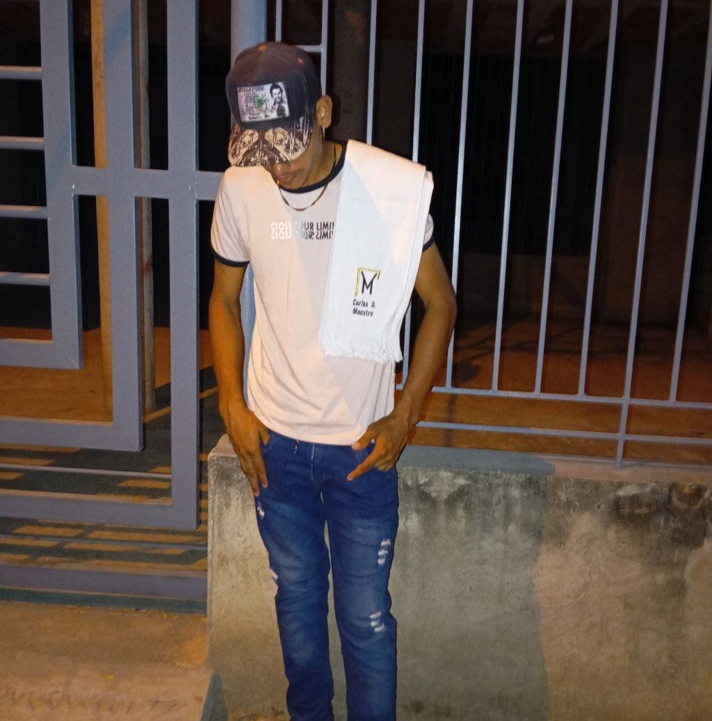 Carlos Ȝ'ȝ