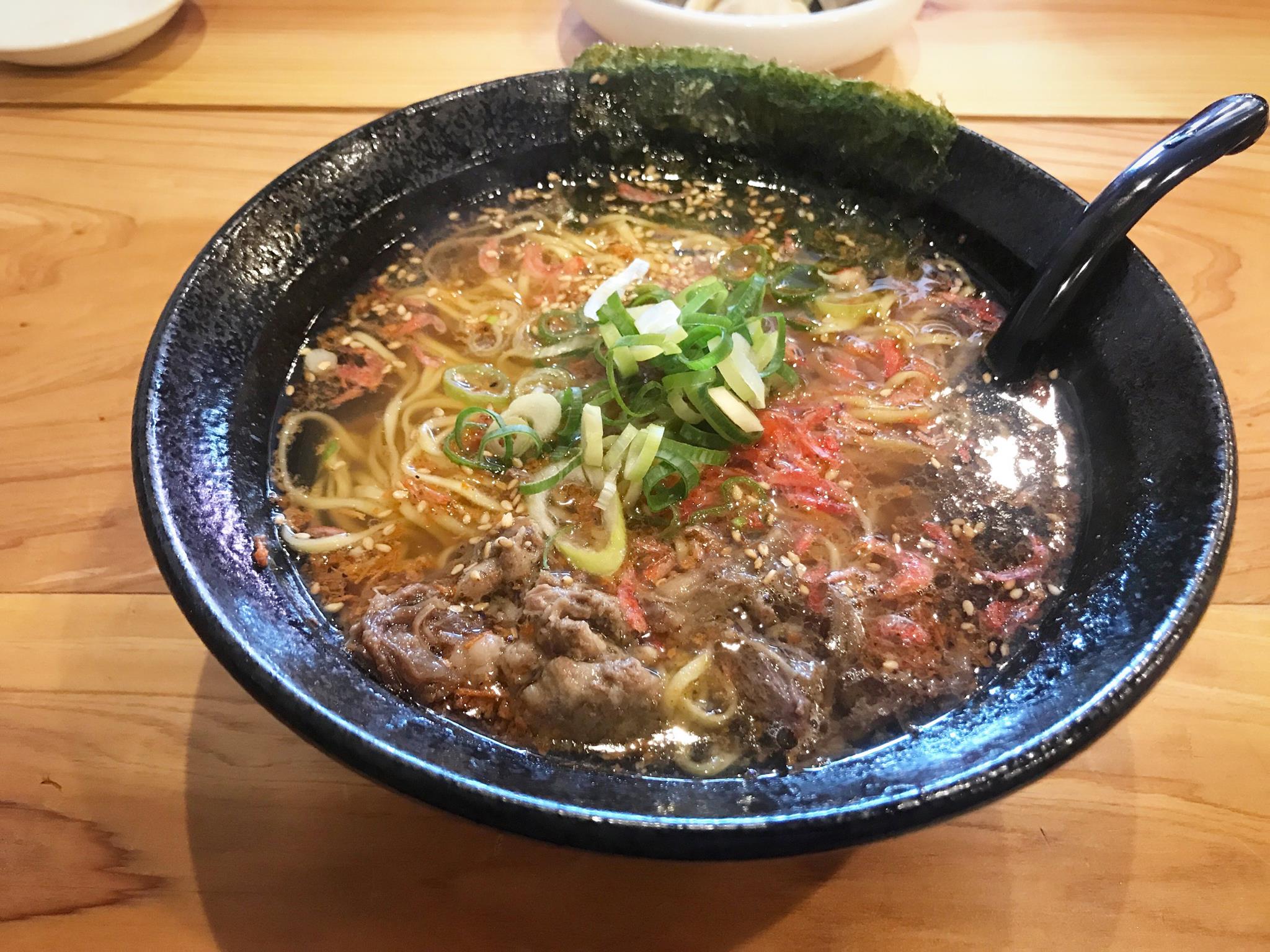 テール ラーメン たのしや