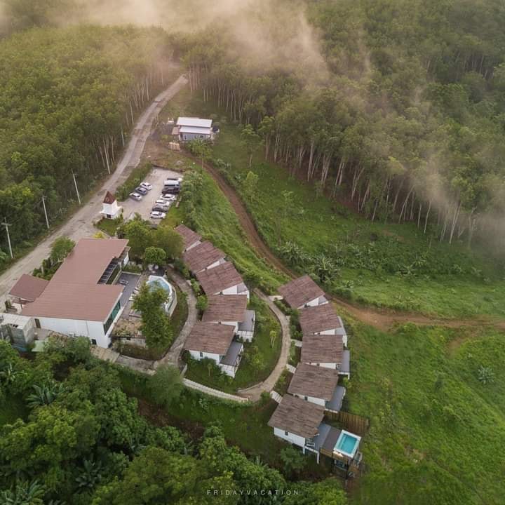 Caligo Resort - อัพเดทห้องพักใหม่🎉🎉 Pool Villa กลางสายหมอก...