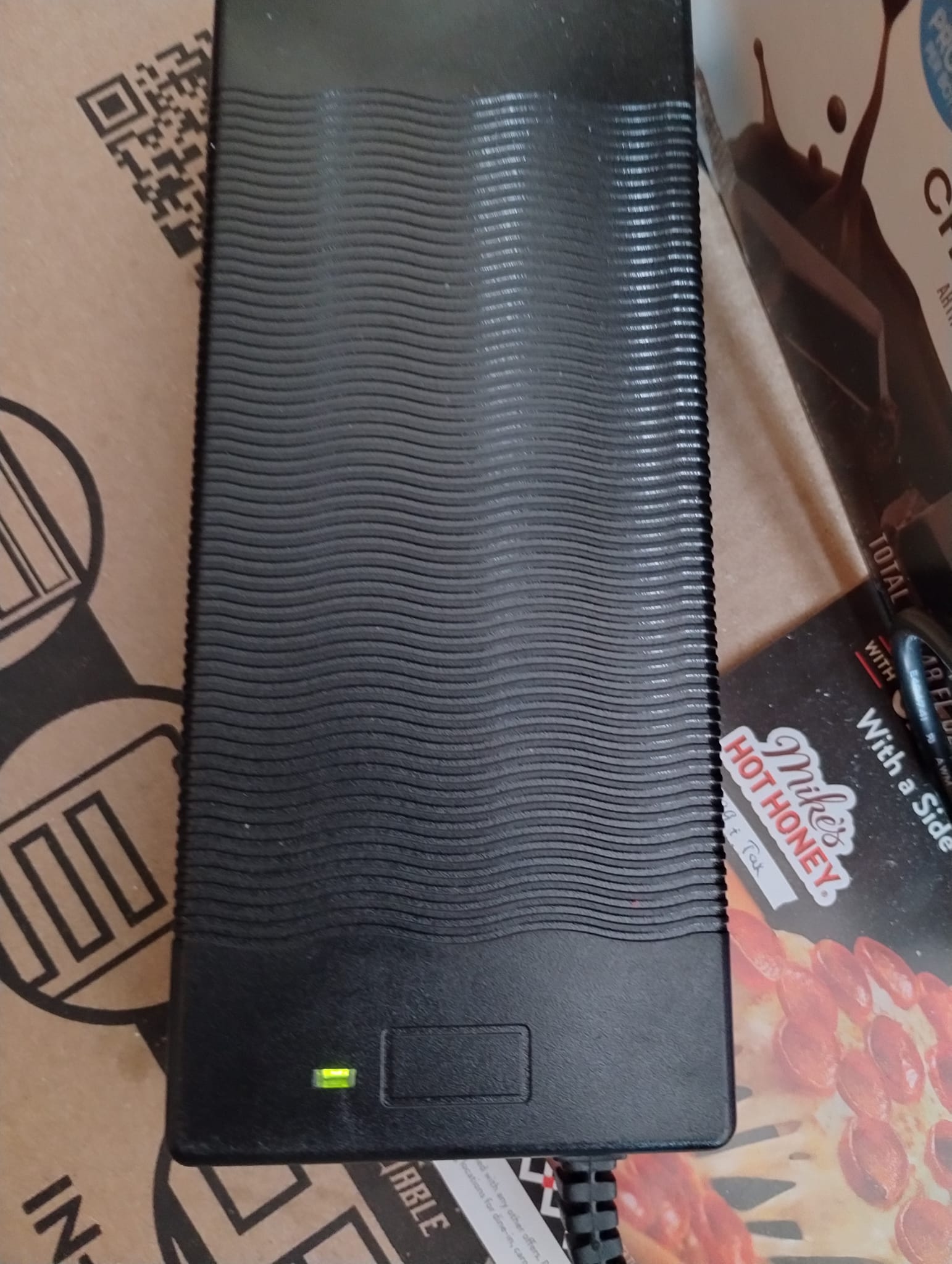 juul blinks green 5 times on charger but not charging Blinking Flavor:Watermelon Cantaloupe Honeydew hide-variant-when-oos:true Geek Bar Sour Gush