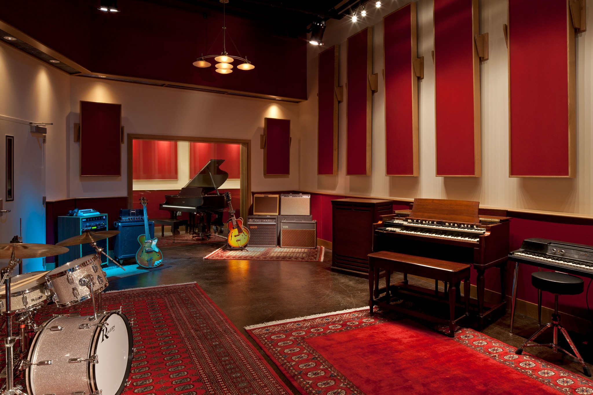 Sound &... - Sound & Vibe Recording Studio - Long Beach, CA