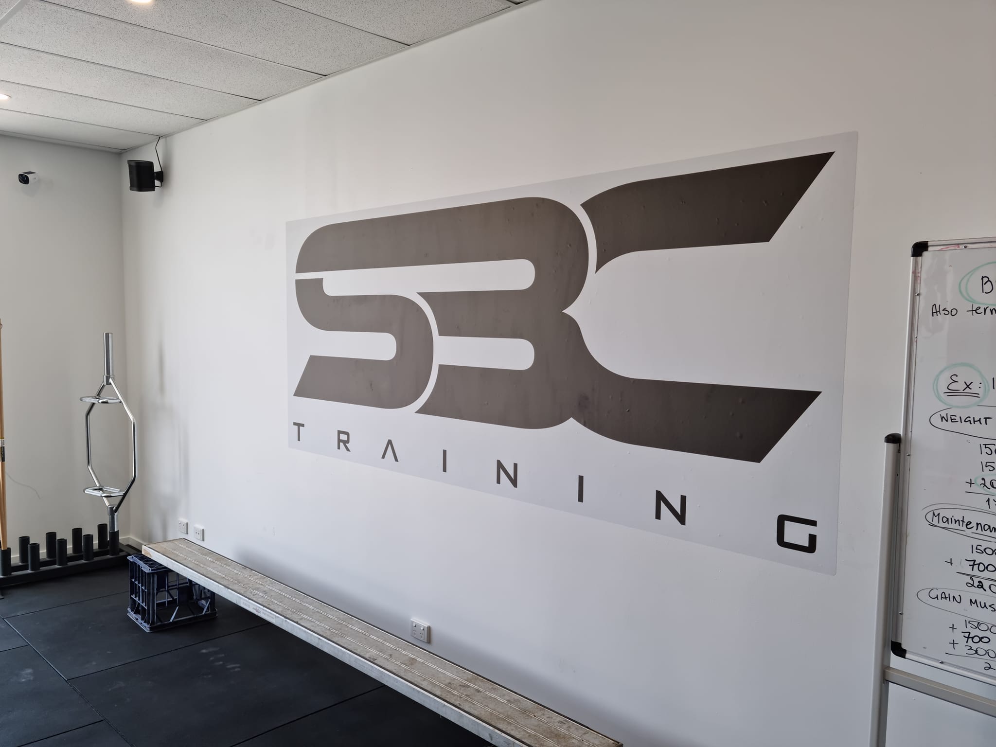 S4signs - New signage for Strength by Chad ! 😎