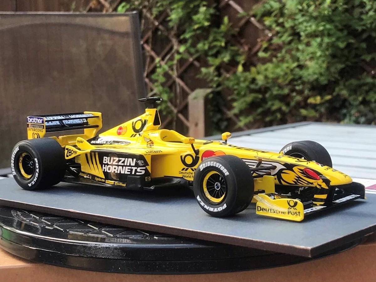 Jordan Mugen-Honda EJ10 in scale 1:24 built by Daniel Stone